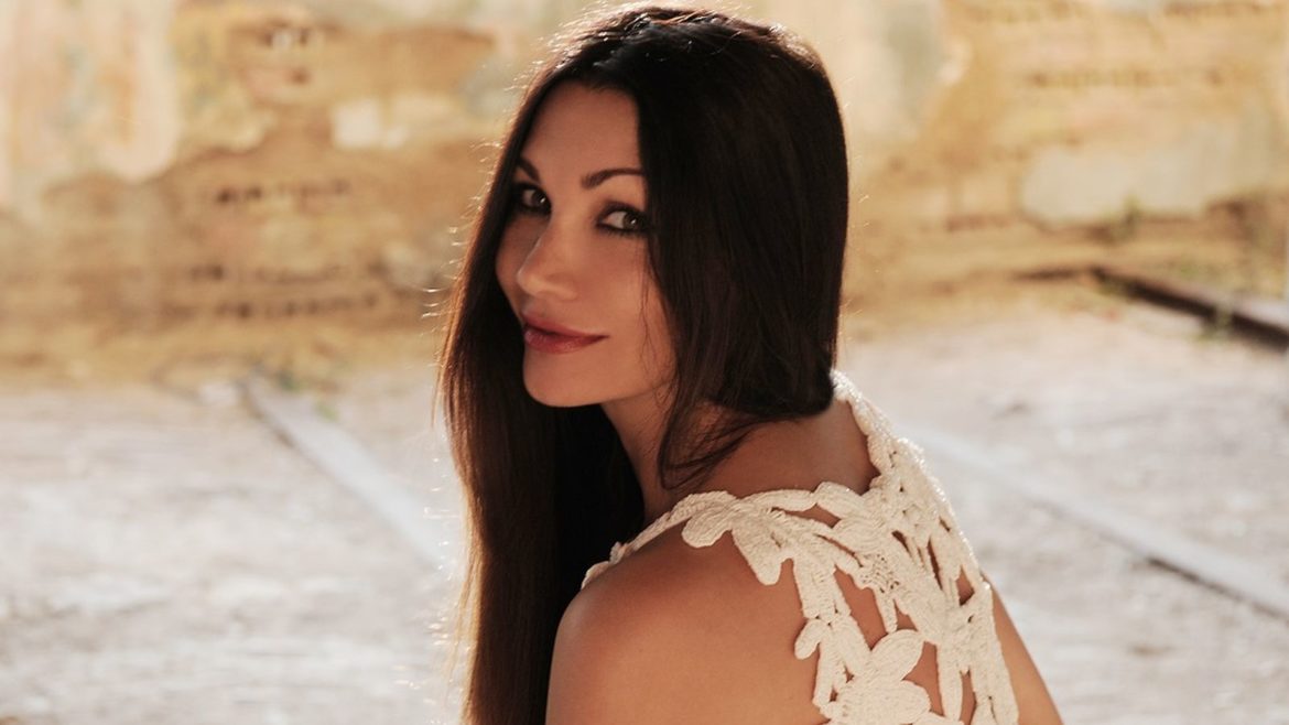 Luisa Corna