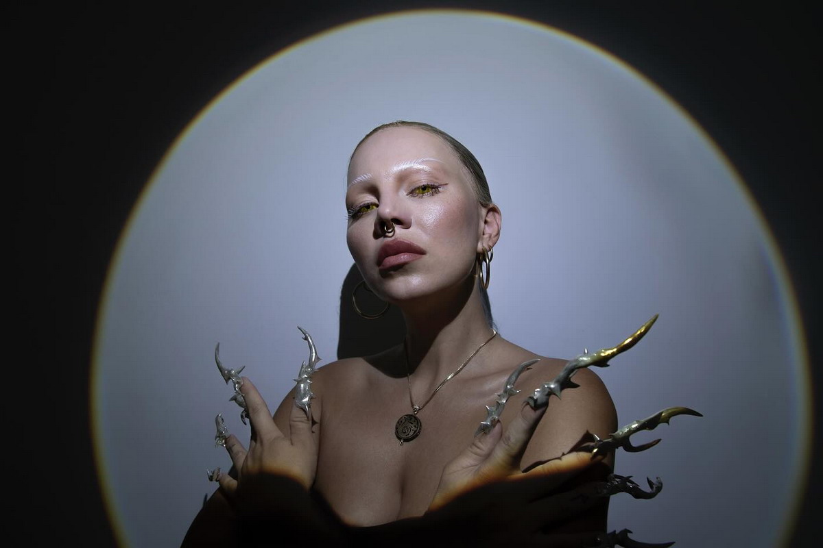 GIUDI torna con il nuovo singolo “Hard to Breathe”