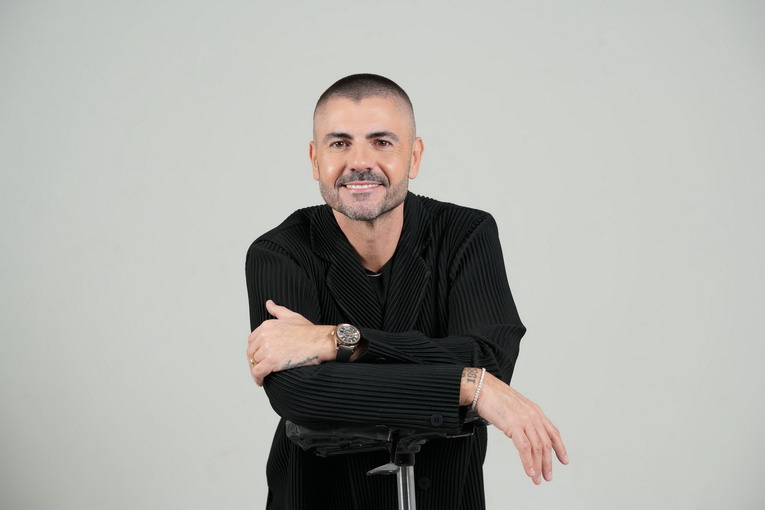 Il concerto di Gianni Fiorellino alla Reggia di Caserta: la musica contemporanea incontra la storia