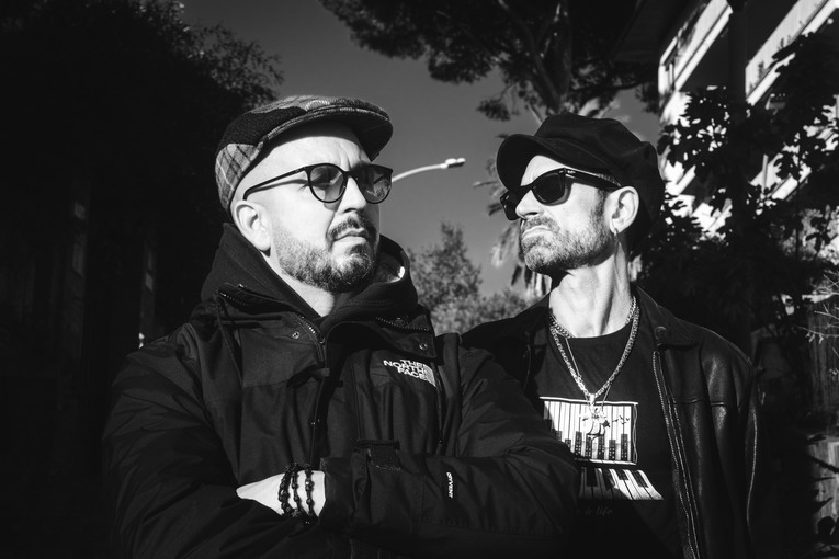 “Solo per un attimo”, disponibile negli store e in radio il nuovo brano dei Vie Senza Nome