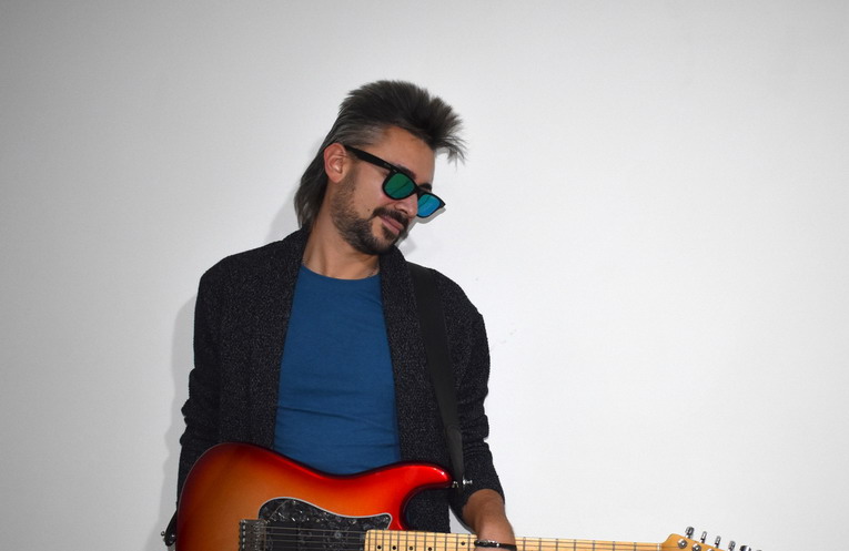 “Int’ ’o Quadrato”, disponibile negli store e in radio il nuovo singolo di Eric Mormile