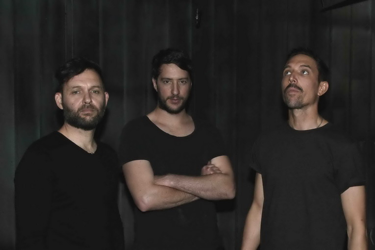 “Neraprile”, disponibile dal 18 settembre negli store e in radio il nuovo album dei Neraprile