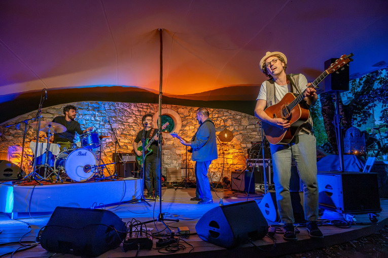 “Come dal marmo”, dal 2 ottobre disponibile negli store e in radio il nuovo singolo di Giacomo Lariccia